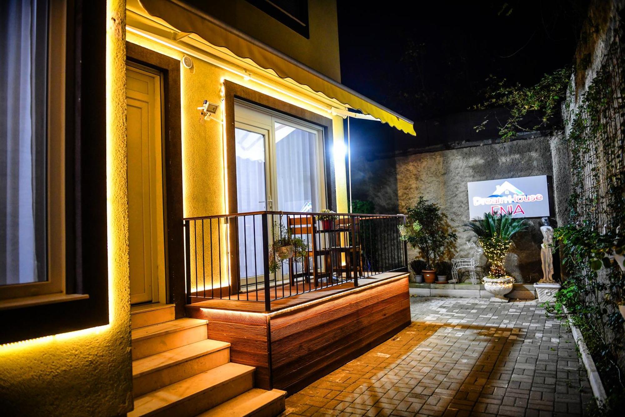 Dream House Enia 1 Apartment Shkoder Ngoại thất bức ảnh