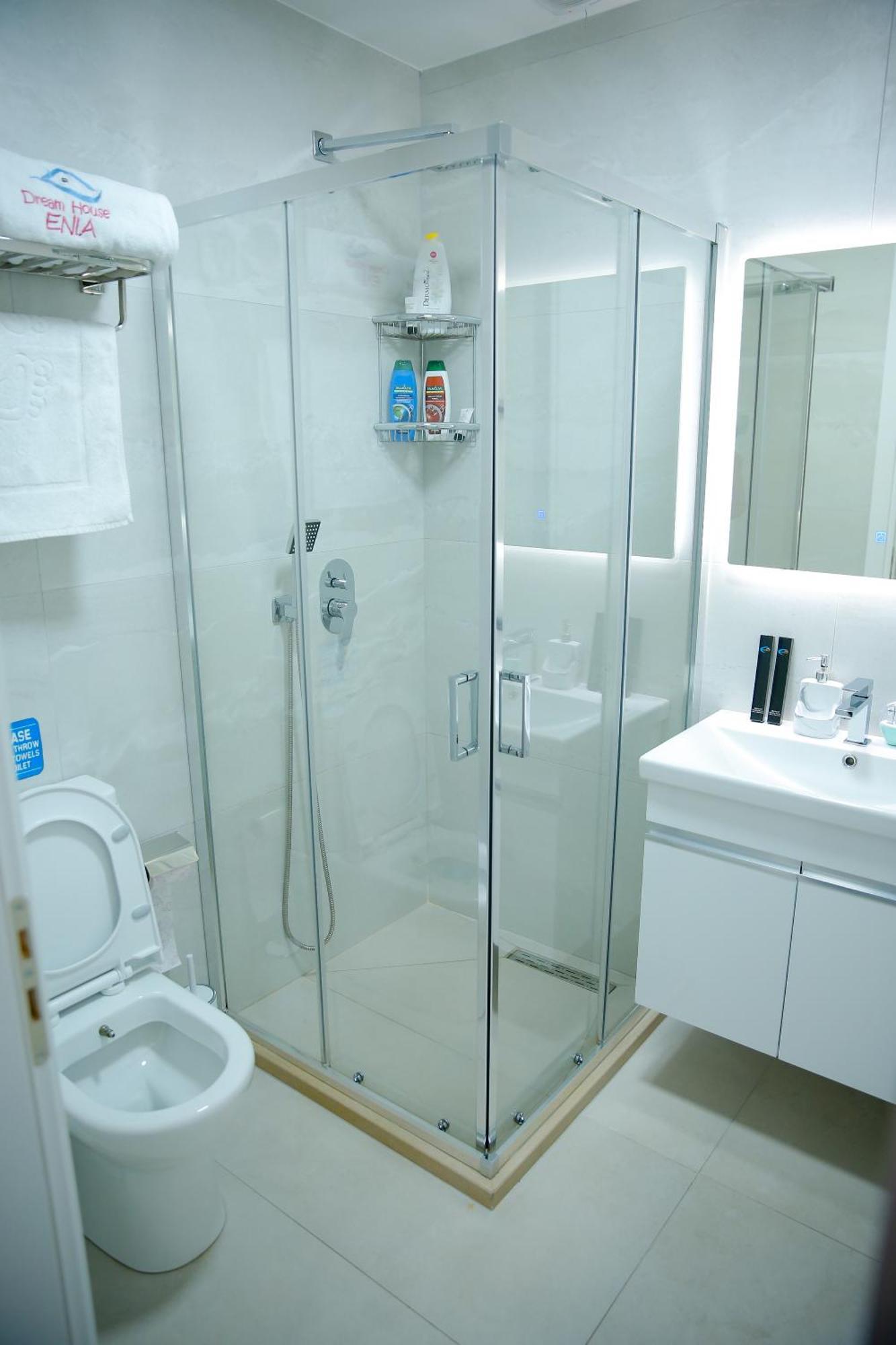 Dream House Enia 1 Apartment Shkoder Ngoại thất bức ảnh