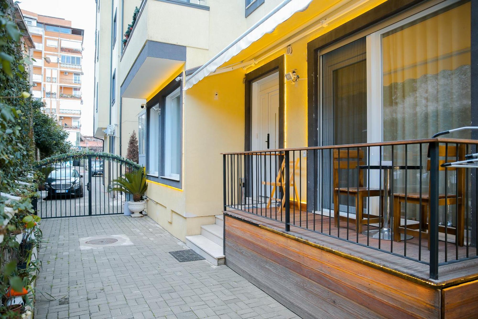 Dream House Enia 1 Apartment Shkoder Ngoại thất bức ảnh